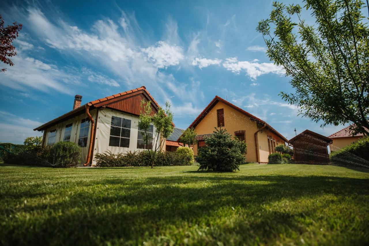 Nemeth Apartmanhazak Mórahalom 외부 사진